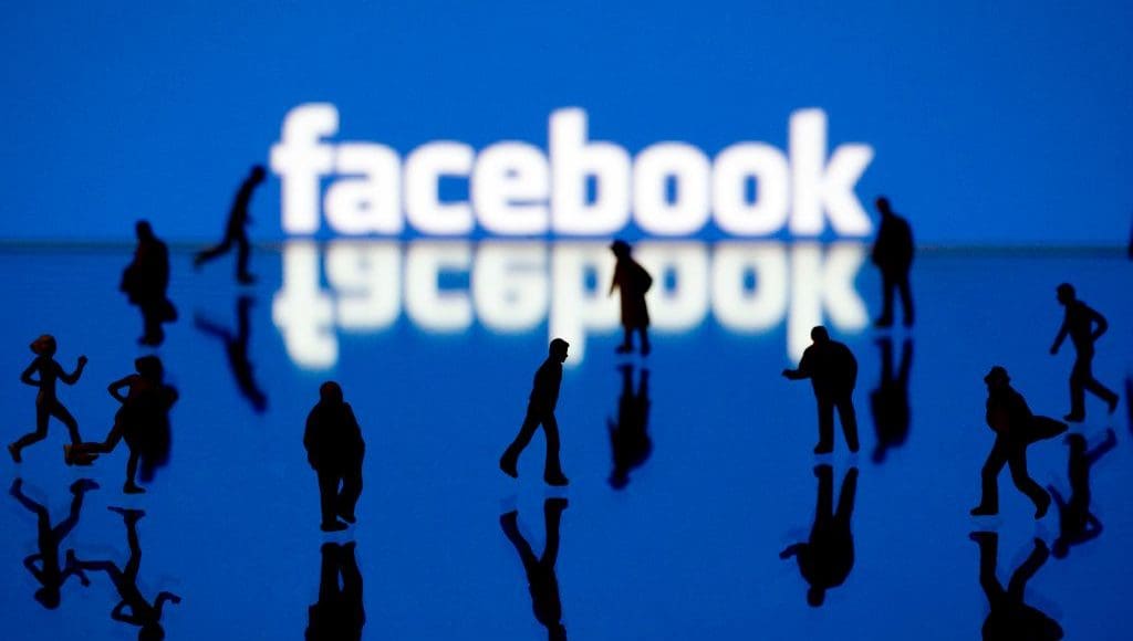 أسماء Facebook للبنات بالإسبانية 2021