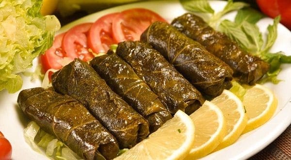 طريقة عمل محشي ورق العنب